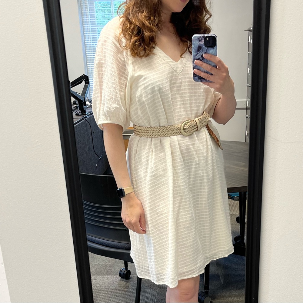 Banana Republic cream v neck dress